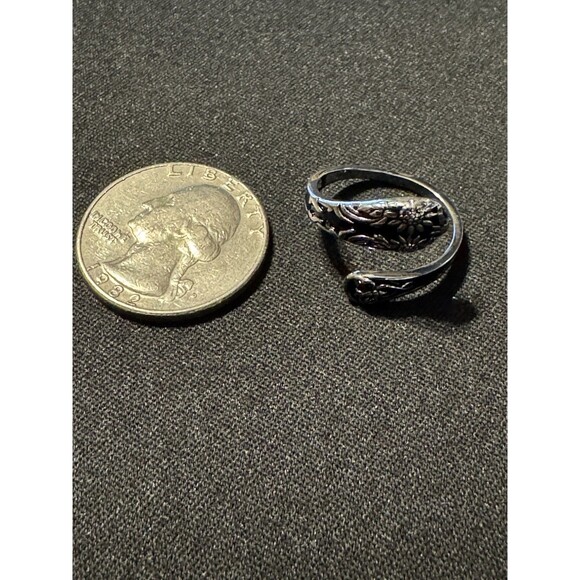 Size 6.5 Sterling Silver Bypass Ring - Picture 3 of 4